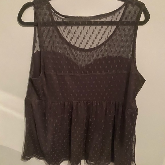Mesh polka dot tank top - Picture 2 of 3